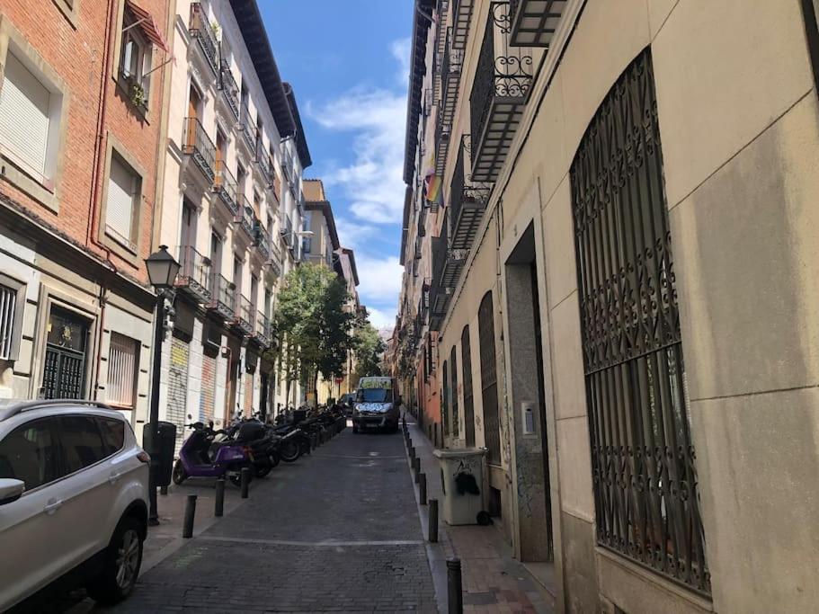 Tesoro Calle, Precioso Estudio Super Equipado Para Dos En Malasana Madrid Exterior foto